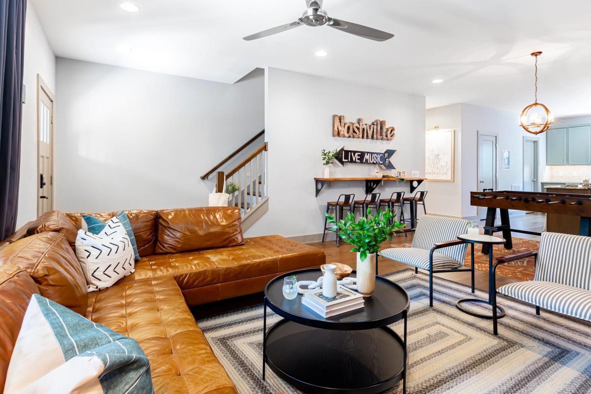Waverly By Avantstay Nashville-Inspired Townhome W Luxury Kitchen Pool Table Eksteriør bilde